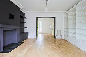 Living Room- click for photo gallery